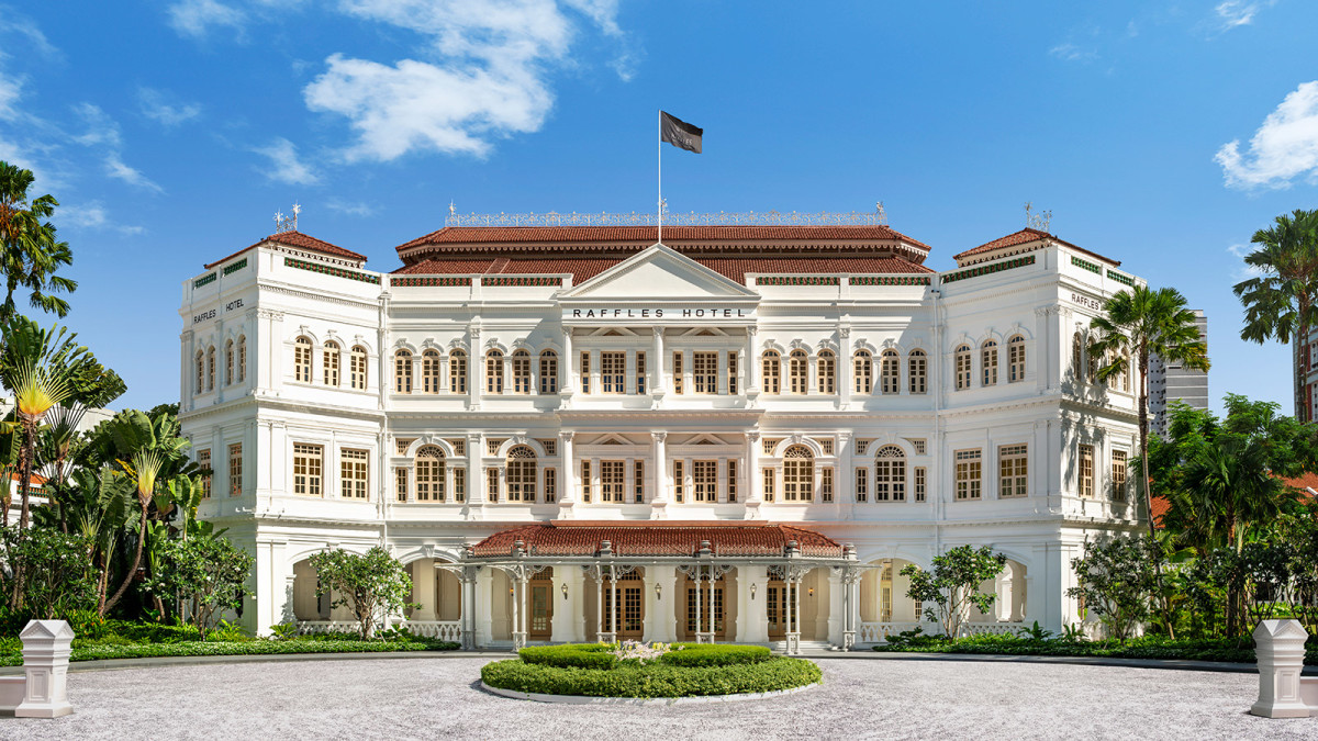 accor-luxury-brand-rhs-full-hotel-facade-day
