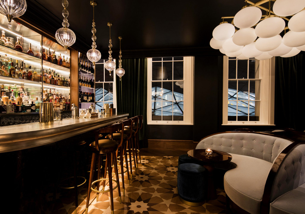 news-main-great-northern-hotel-is-now-open-anthracite-kings-cross-first-martini-lounge.1543162448.jpg